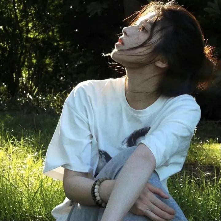 月鳞绮纪